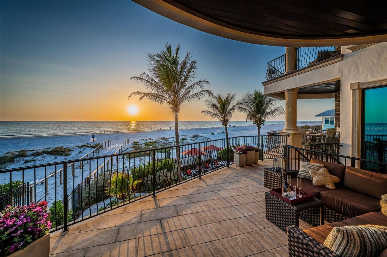 17824 Lee Avenue, Redington Shores, FL 33708 Photo