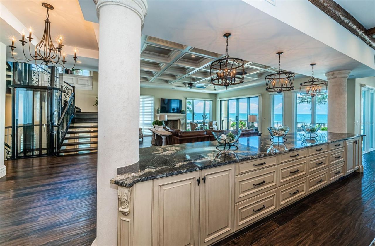 17824 Lee Avenue, Redington Shores, FL 33708 Photo