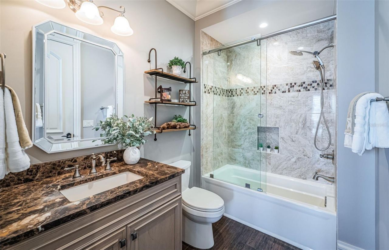 17824 Lee Avenue, Redington Shores, FL 33708 Photo