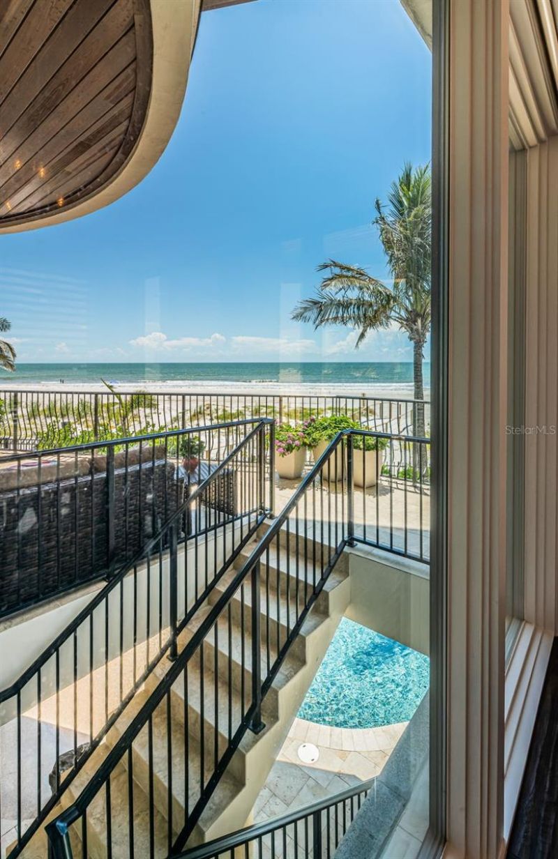 17824 Lee Avenue, Redington Shores, FL 33708 Photo