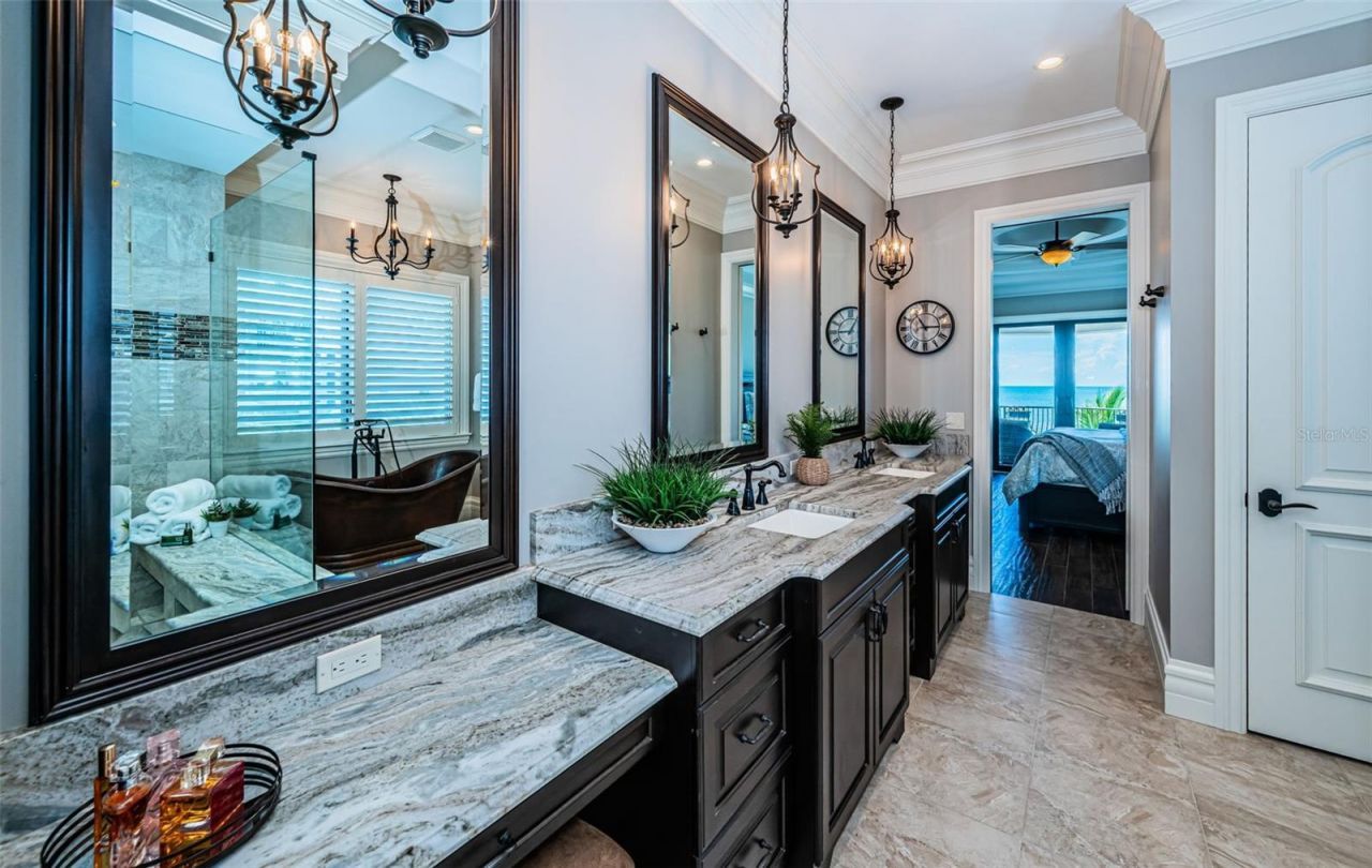 17824 Lee Avenue, Redington Shores, FL 33708 Photo