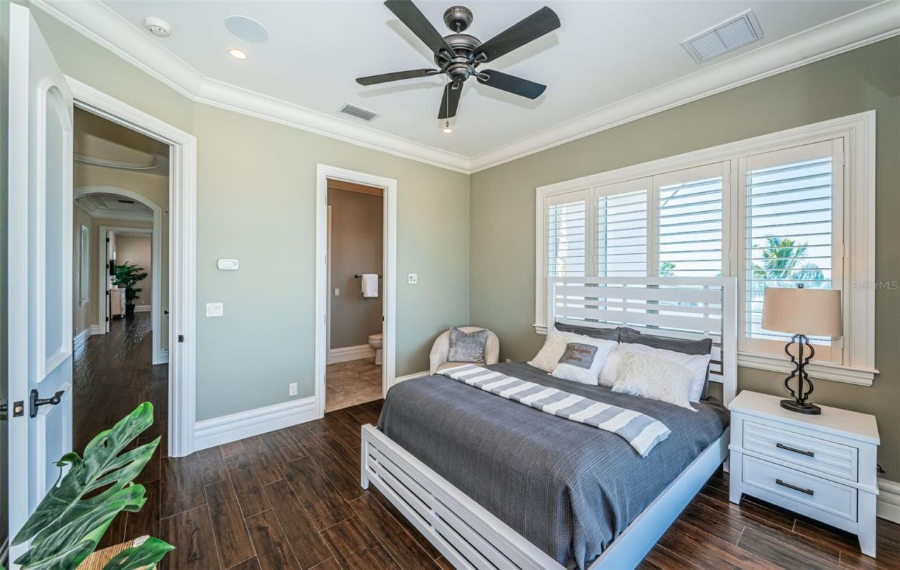 17824 Lee Avenue, Redington Shores, FL 33708 Photo