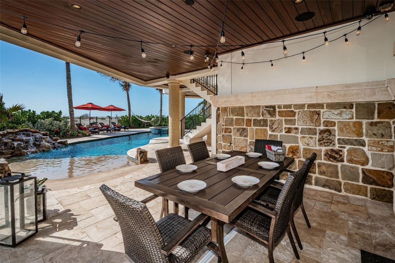 17824 Lee Avenue, Redington Shores, FL 33708 Photo