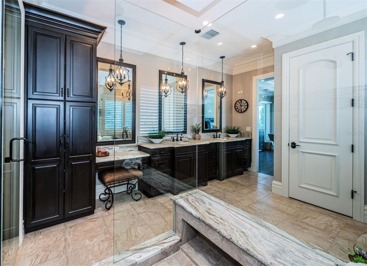 17824 Lee Avenue, Redington Shores, FL 33708 Photo