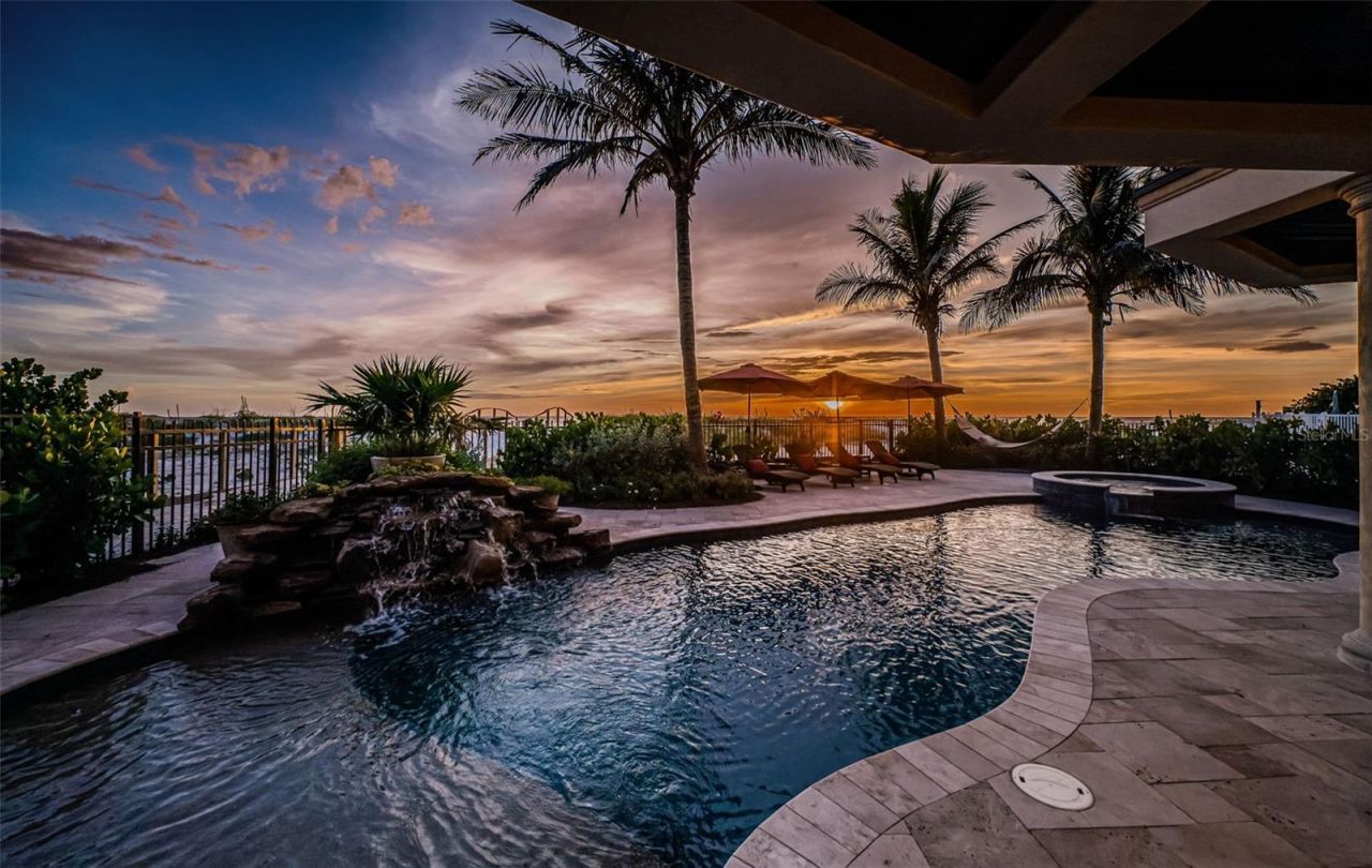 17824 Lee Avenue, Redington Shores, FL 33708 Photo