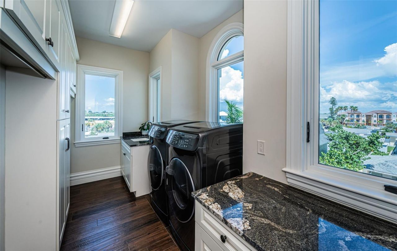 17824 Lee Avenue, Redington Shores, FL 33708 Photo