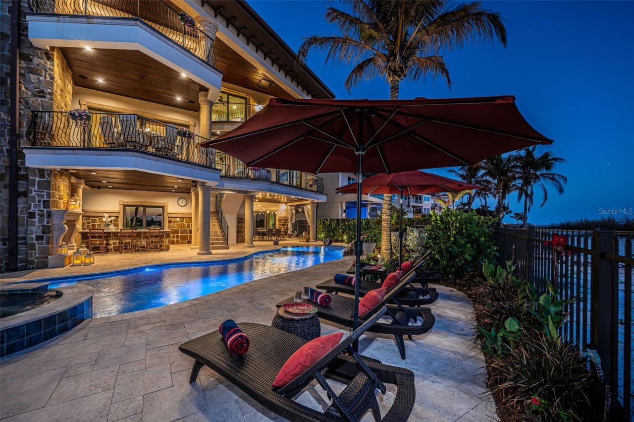 17824 Lee Avenue, Redington Shores, FL 33708 Photo