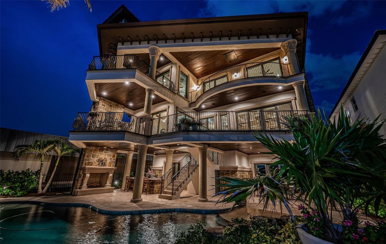 17824 Lee Avenue, Redington Shores, FL 33708 Photo