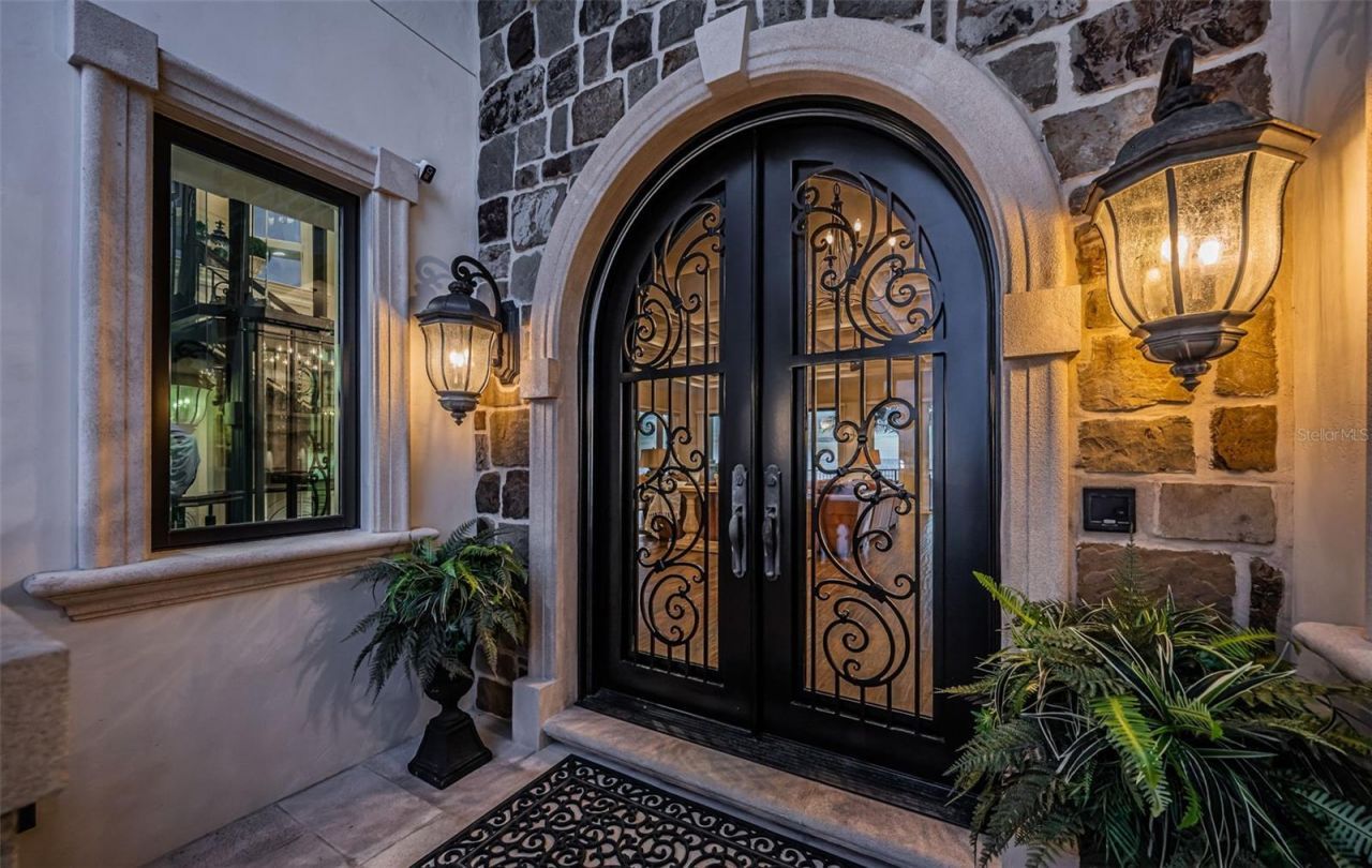 17824 Lee Avenue, Redington Shores, FL 33708 Photo