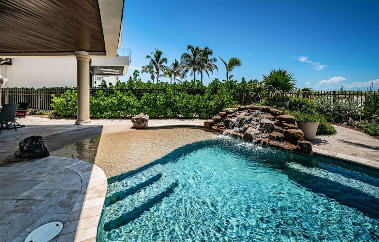 17824 Lee Avenue, Redington Shores, FL 33708 Photo