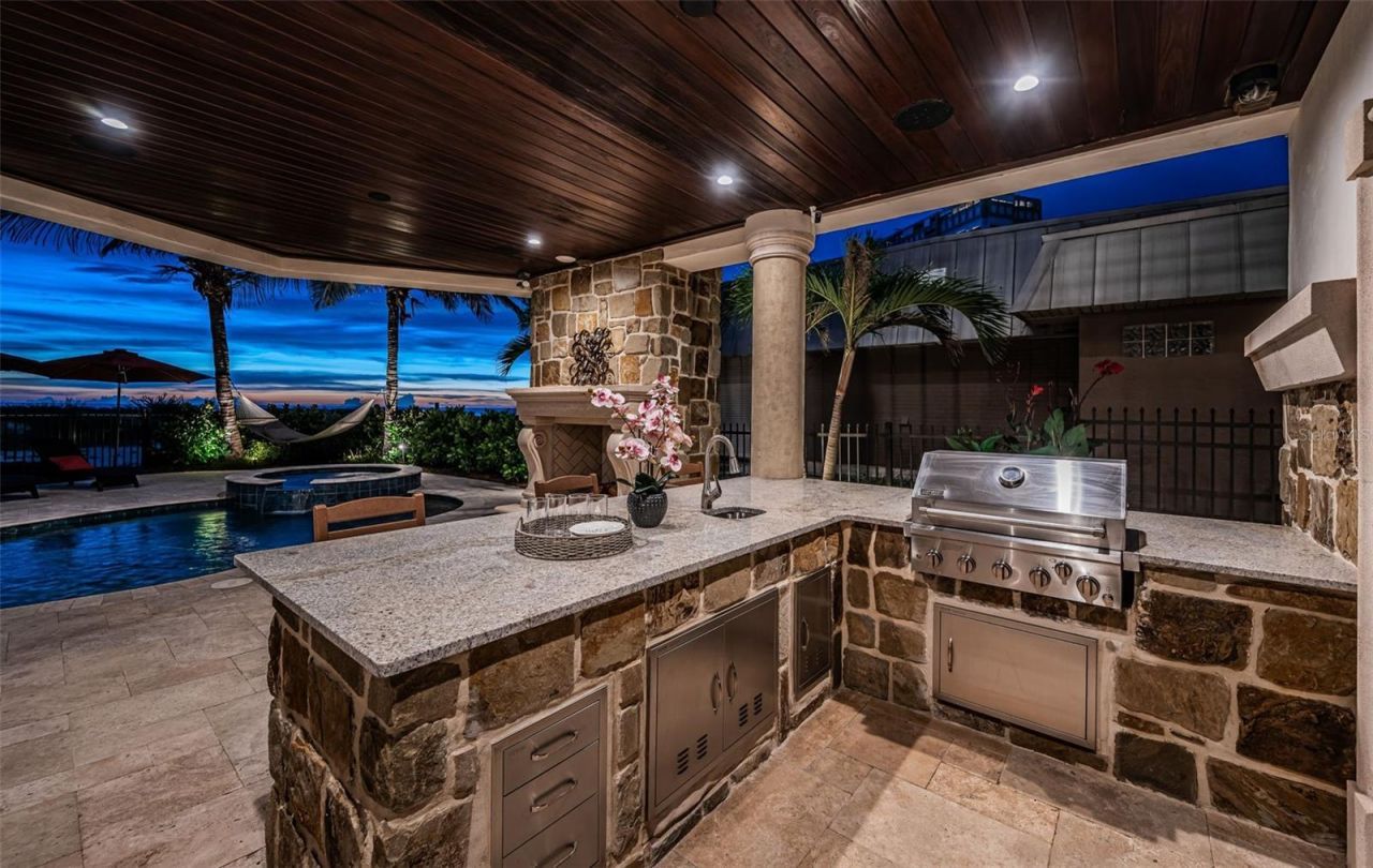 17824 Lee Avenue, Redington Shores, FL 33708 Photo