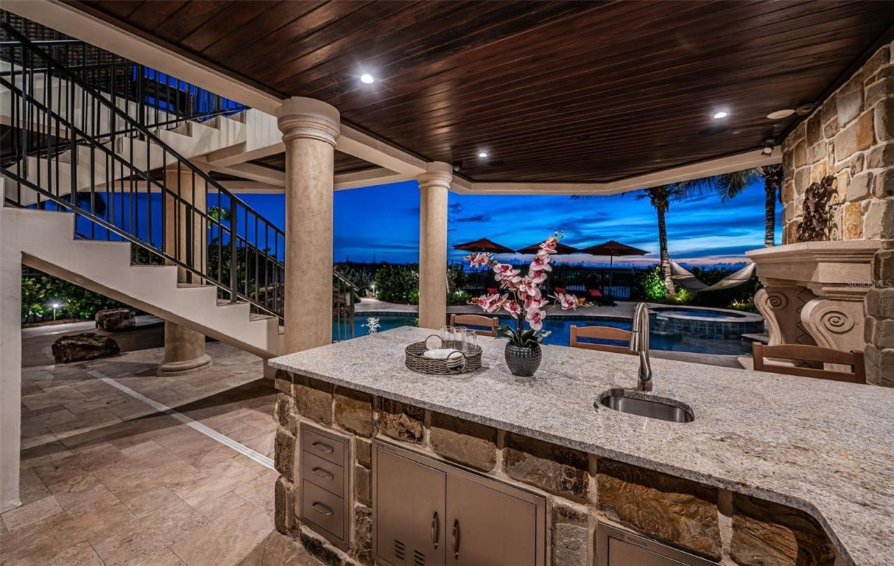 17824 Lee Avenue, Redington Shores, FL 33708 Photo