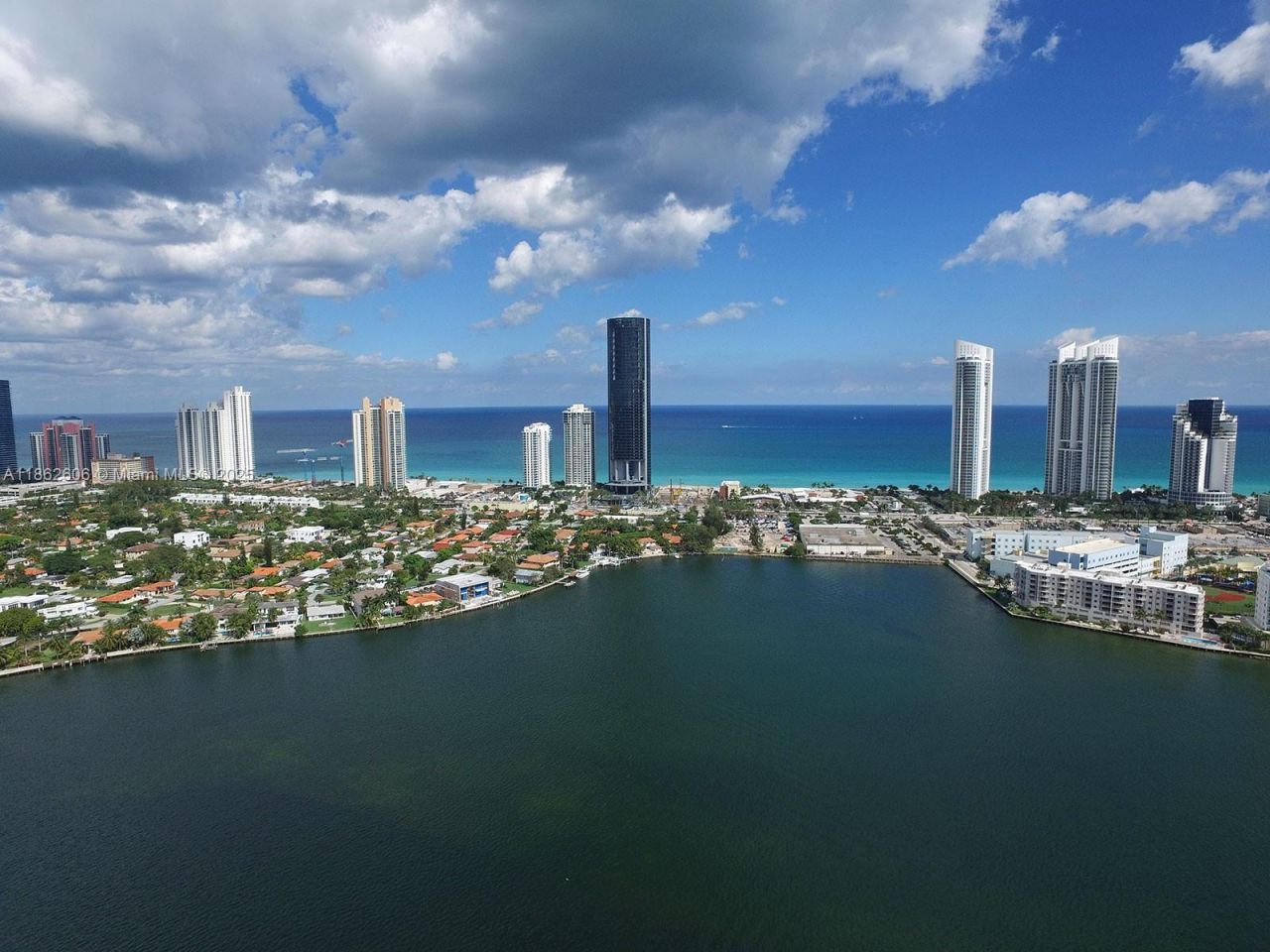 18555 Collins Ave, Unit 3705, Sunny Isles Beach, FL 33160 Photo