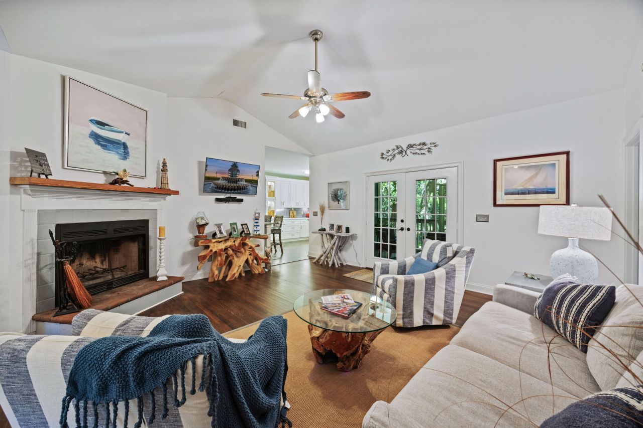 3348 River Landing Road Photo 9