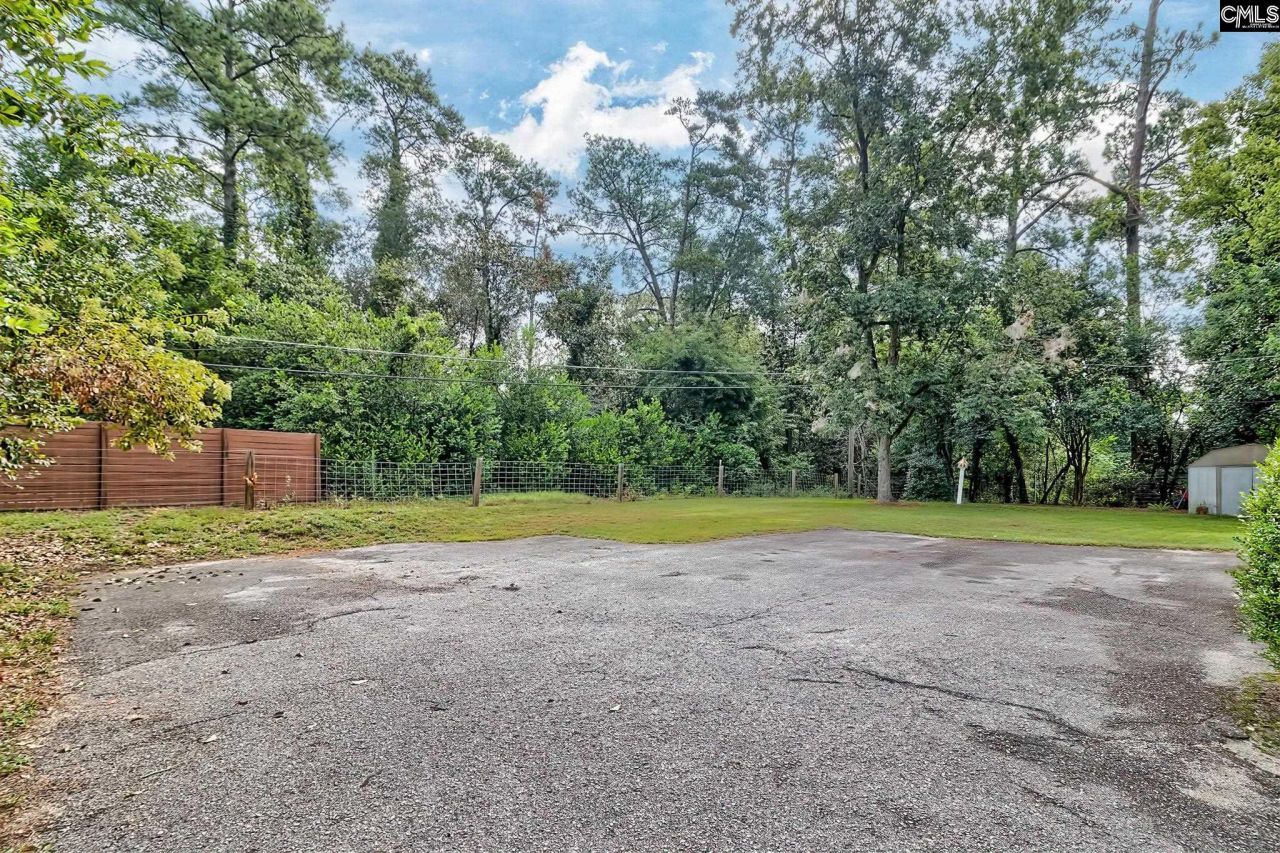 4721 Kilbourne Road Photo 40