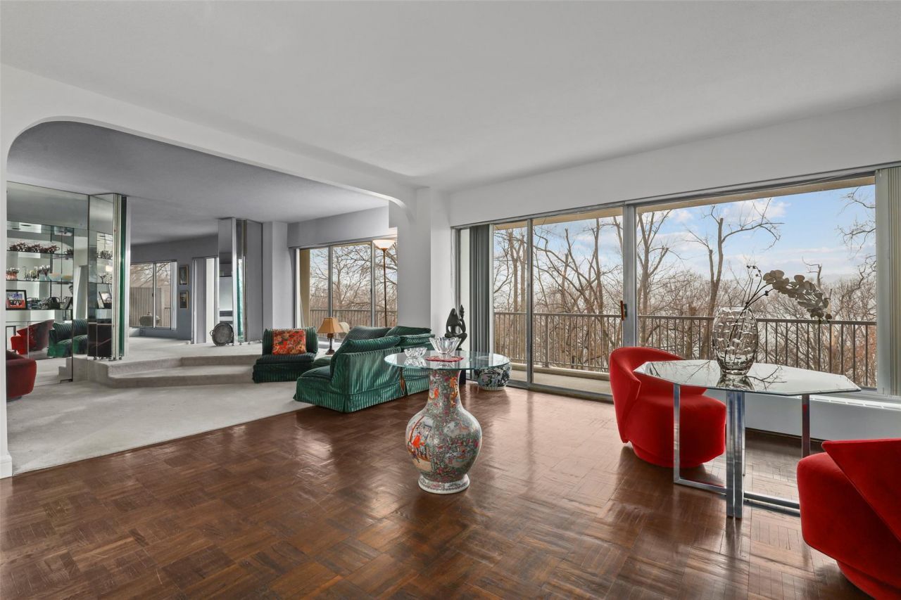 4455 Douglas Avenue, Unit 3EF, Bronx, NY 10471 Main Photo