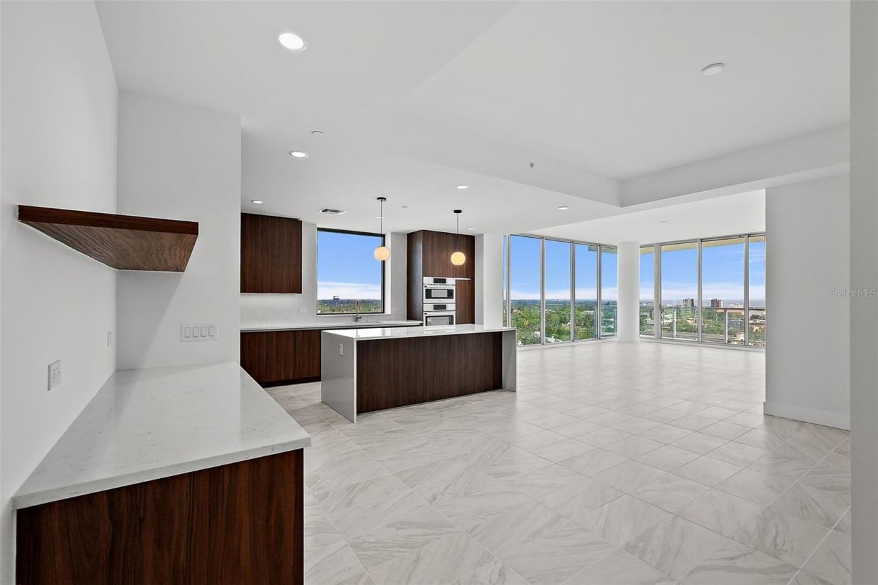 777 3rd Avenue N, Unit 1203, Saint Petersburg, FL 33701 Photo