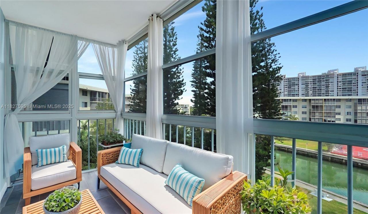 2905 Point East Dr, Unit L514, Aventura, FL 33160 Photo