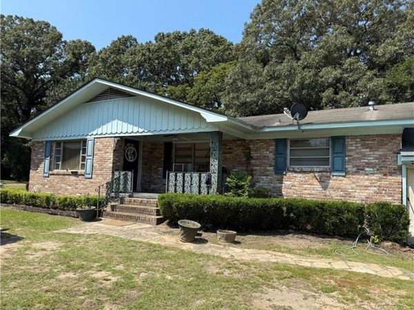 1951 Highland Forest Drive, Mobile, AL 36618