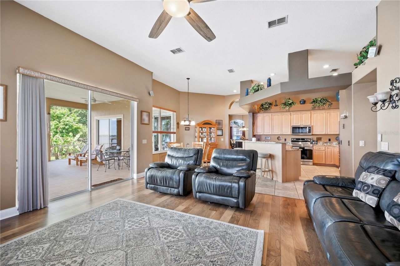 102 Bayberry Drive, Polk City, FL 33868 Photo