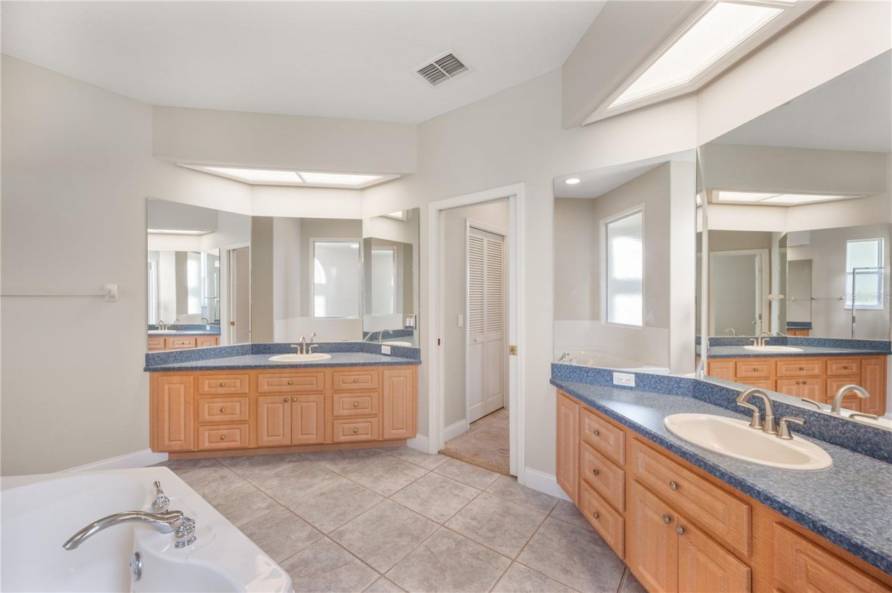 102 Bayberry Drive, Polk City, FL 33868 Photo