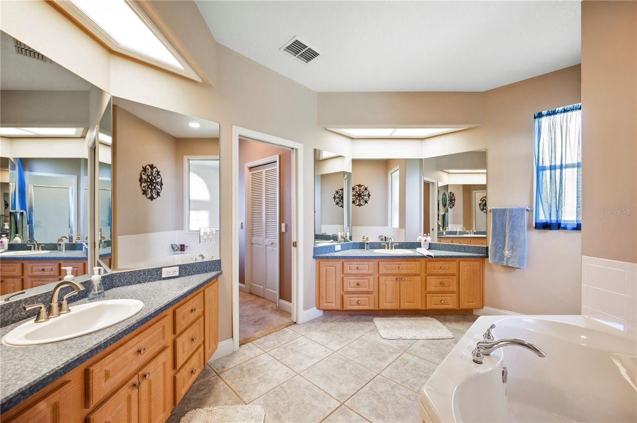 102 Bayberry Drive, Polk City, FL 33868 Photo