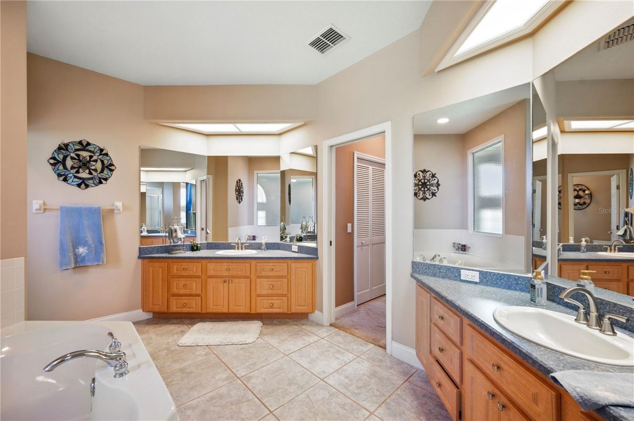 102 Bayberry Drive, Polk City, FL 33868 Photo