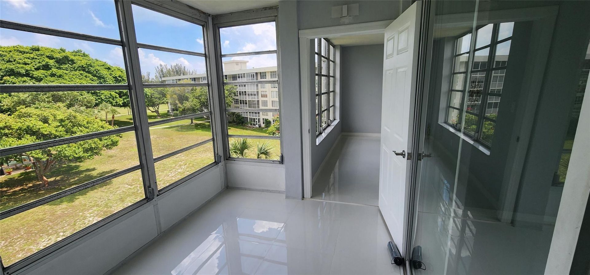 2650 S Course Drive, Unit 505, Pompano Beach, FL 33069 Photo