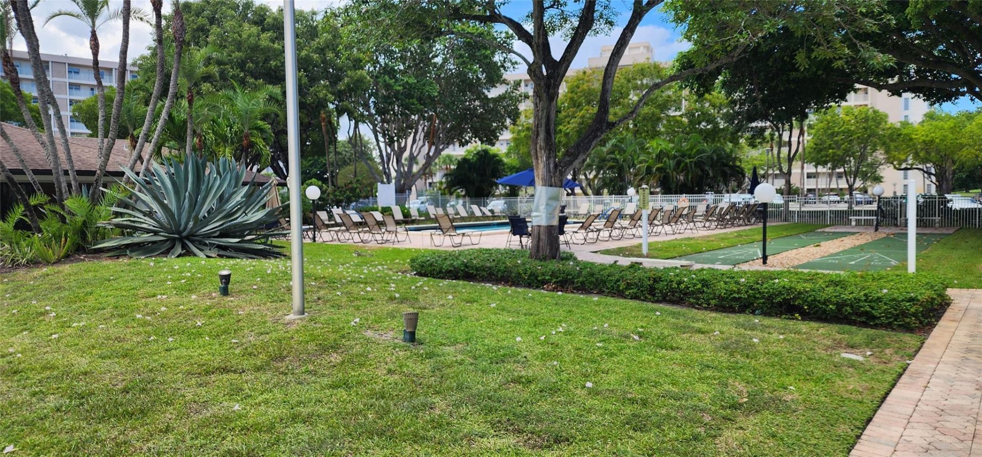 2650 S Course Drive, Unit 505, Pompano Beach, FL 33069 Photo