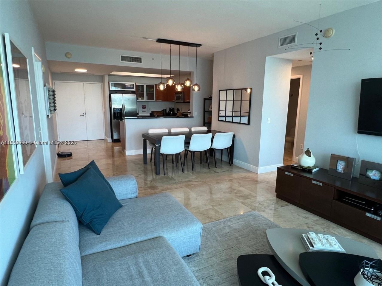 3131 NE 188th St, Unit 1-609, Aventura, FL 33180 Photo