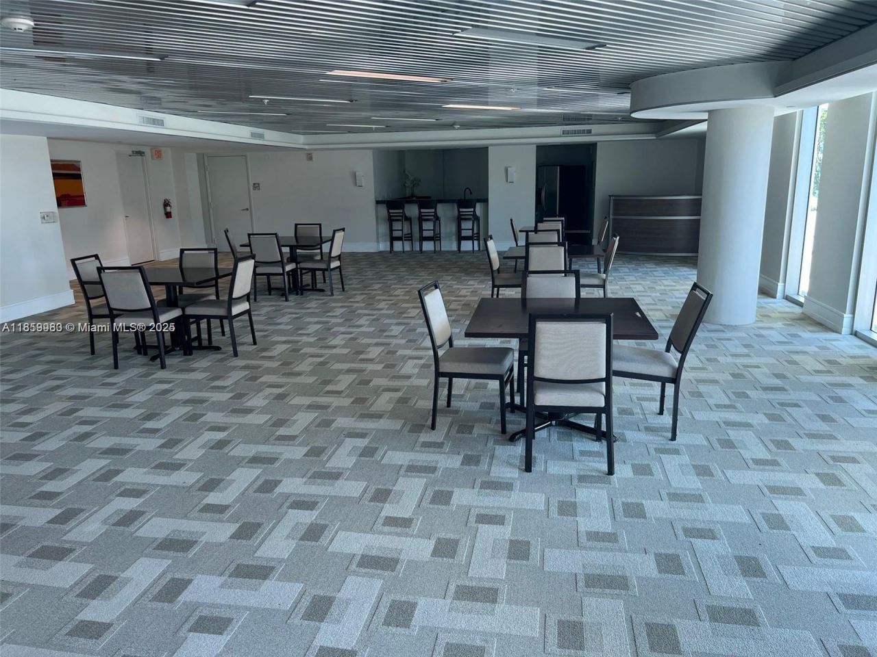 3131 NE 188th St, Unit 1-609, Aventura, FL 33180 Photo