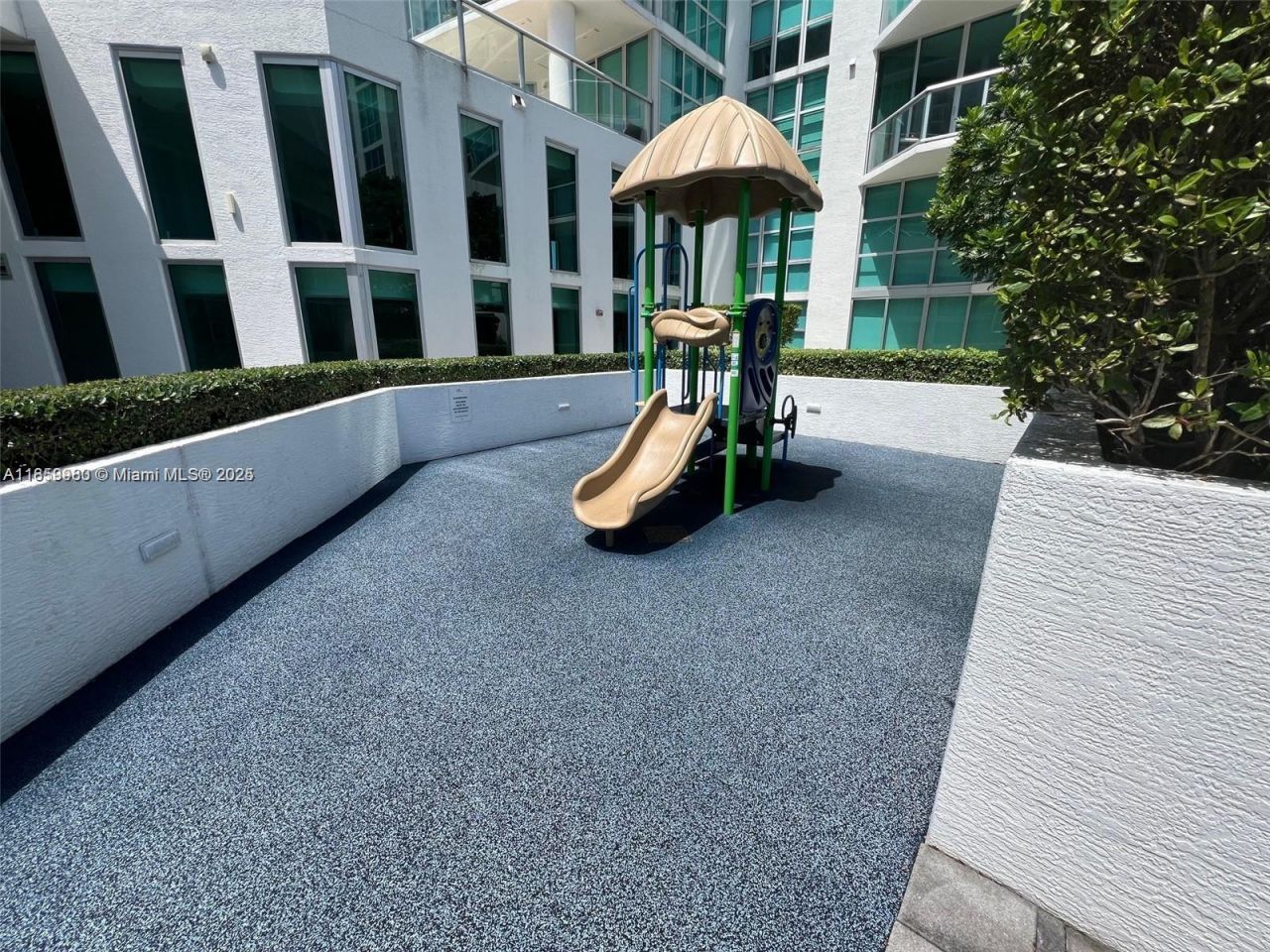 3131 NE 188th St, Unit 1-609, Aventura, FL 33180 Photo