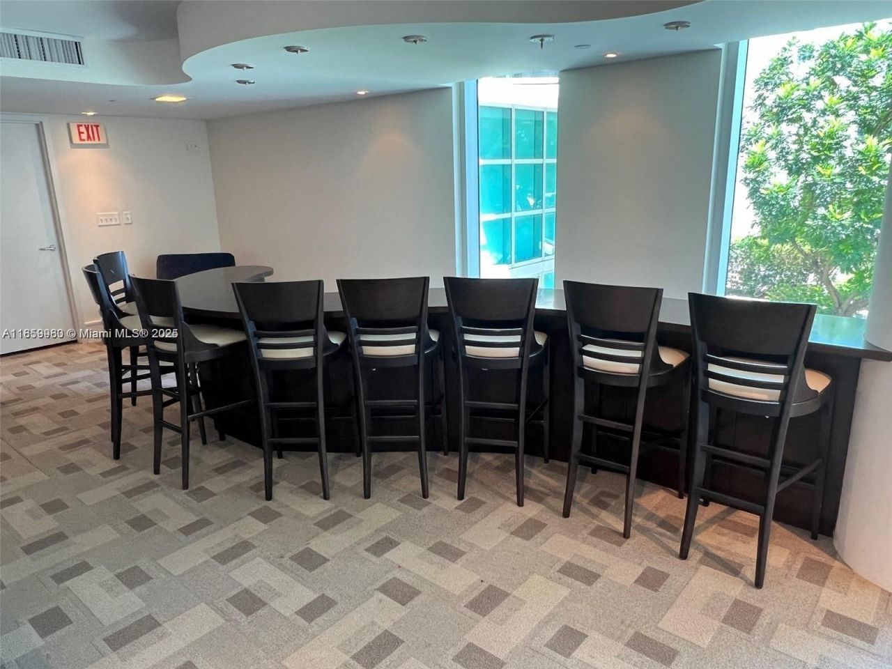 3131 NE 188th St, Unit 1-609, Aventura, FL 33180 Photo