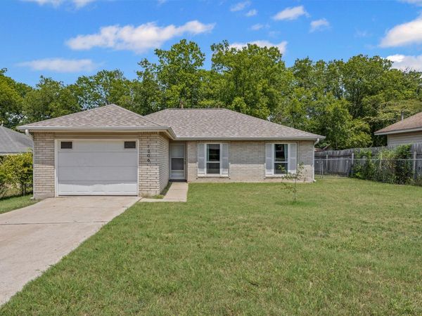 1206 S Trace DR, Austin, TX 78745