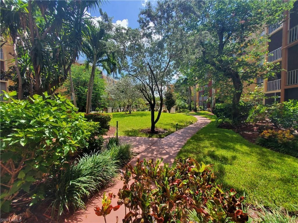 2366 E Mall Dr, Unit 421, Fort Myers, FL 33901 Photo