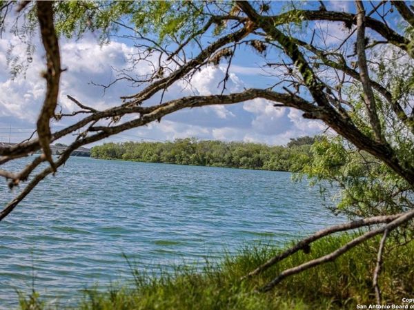 10454 S Foster Rd, San Antonio, TX 78223