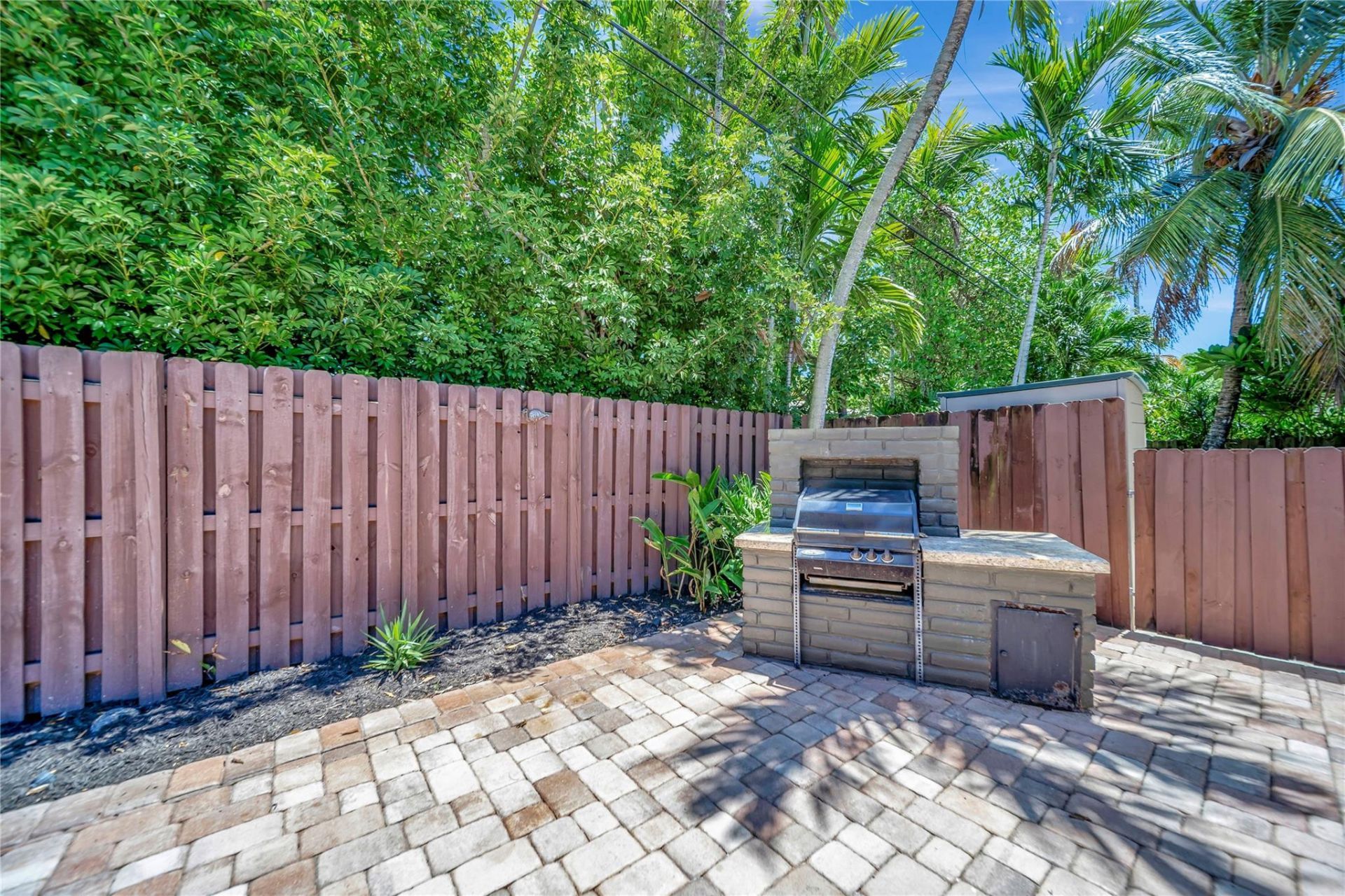 2524 NE 26th Terrace, Fort Lauderdale, FL 33305 Photo