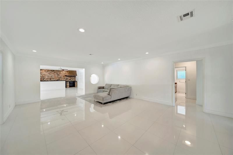 2524 NE 26th Terrace, Fort Lauderdale, FL 33305 Photo