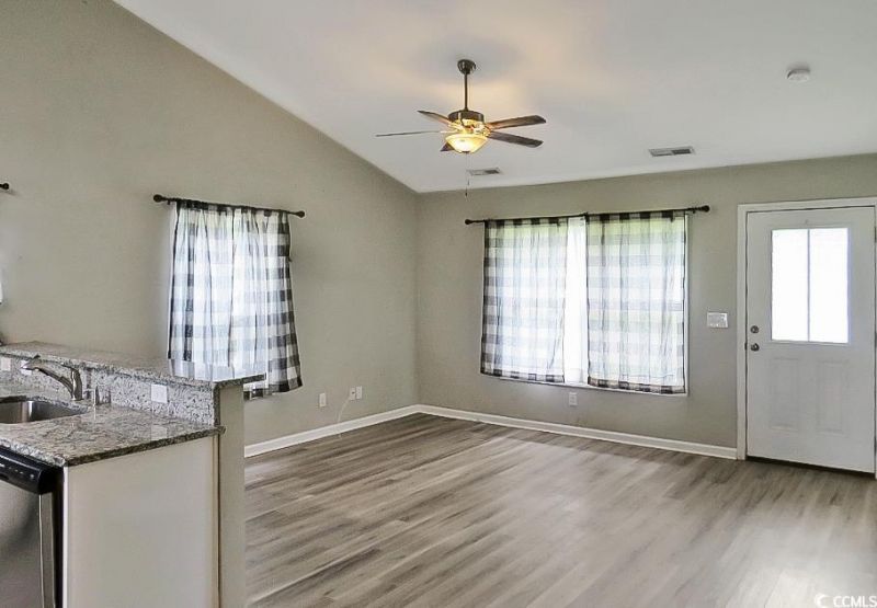 204 Rosedale Dr. Photo 10