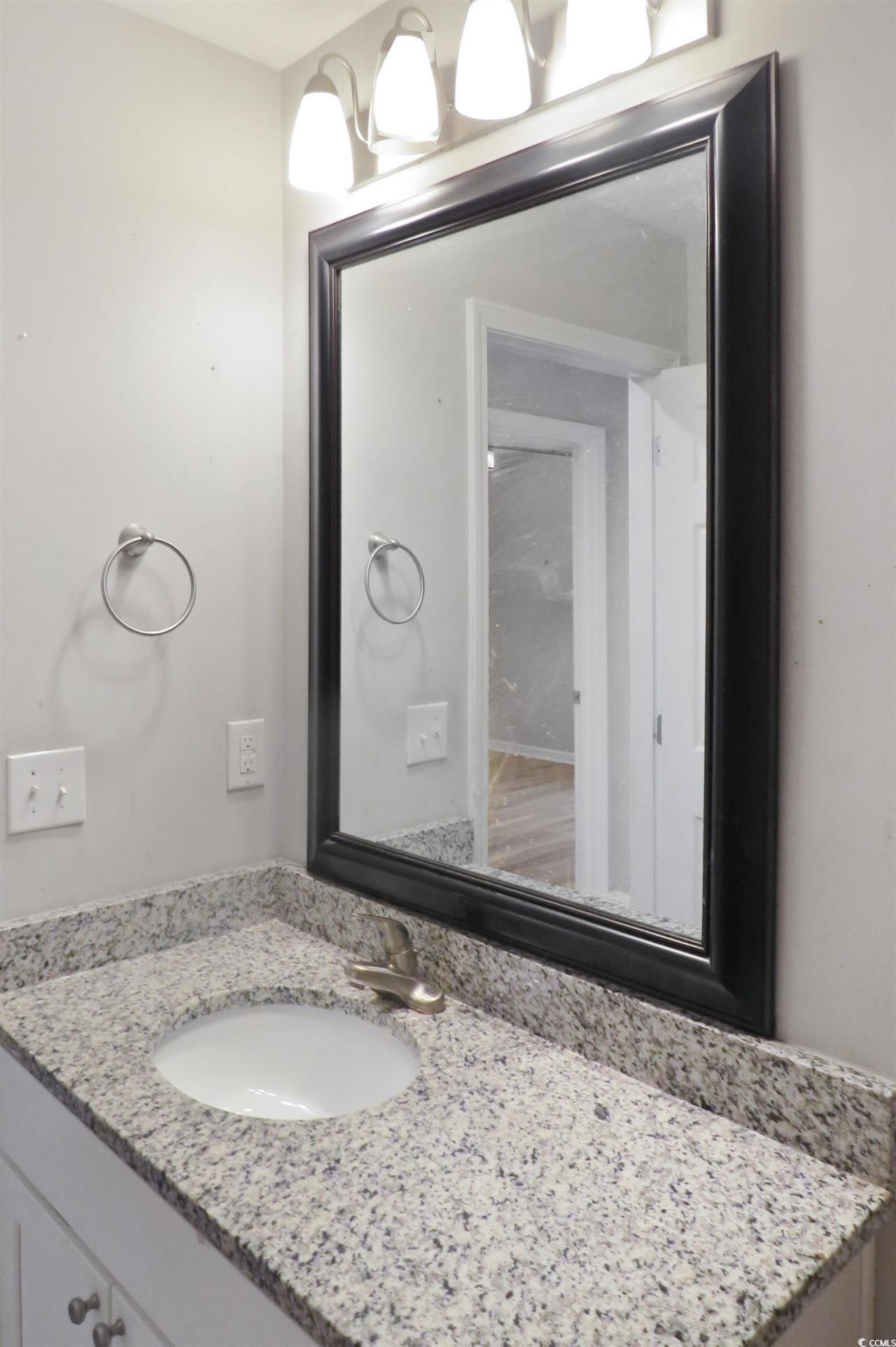 204 Rosedale Dr. Photo 20