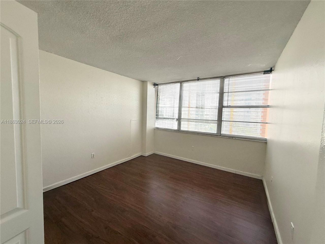 1351 NE Miami Gardens Dr, Unit 626E, Miami, FL 33179 Photo