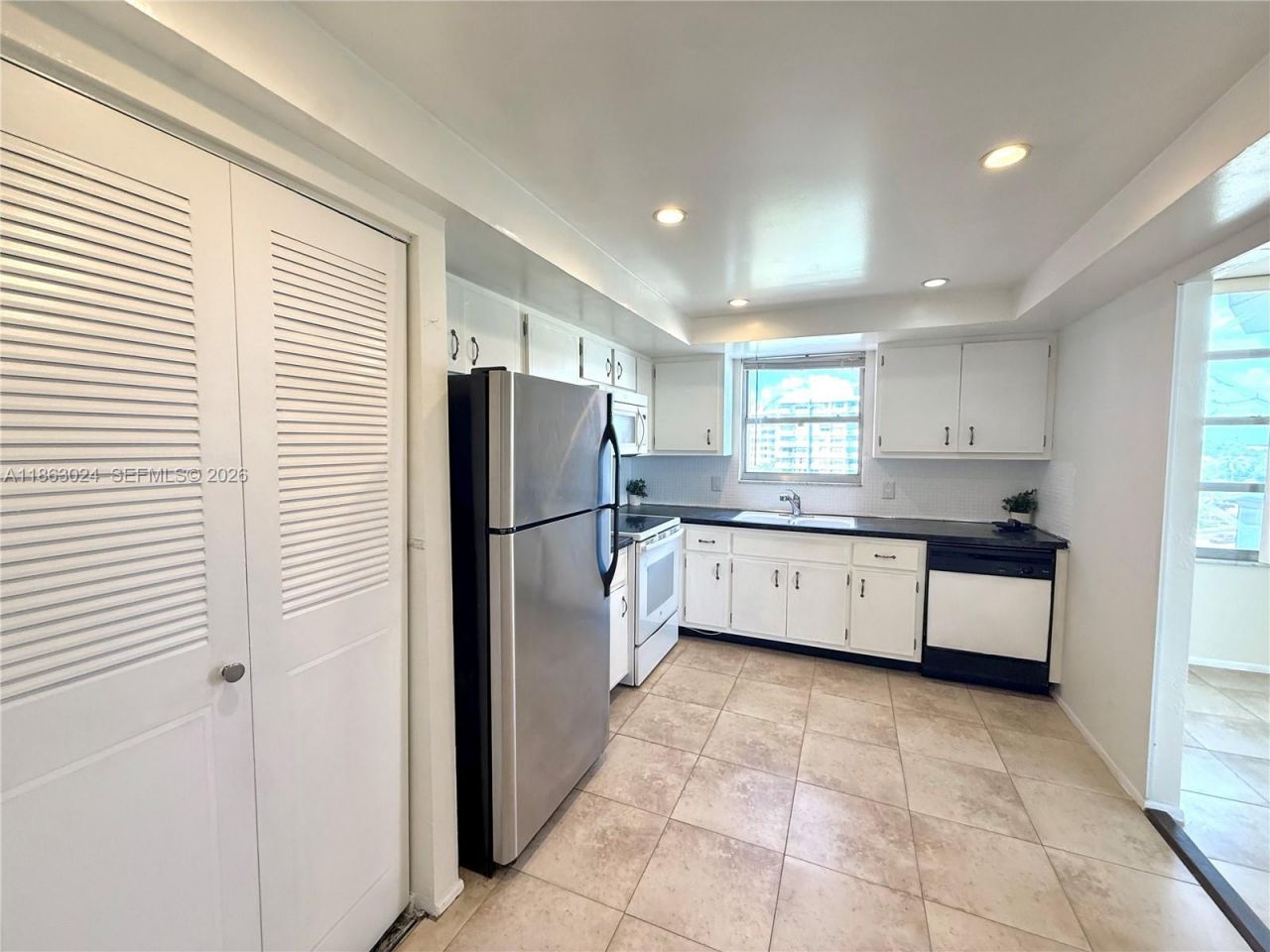 1351 NE Miami Gardens Dr, Unit 626E, Miami, FL 33179 Photo