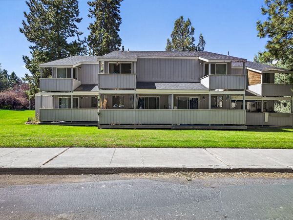 8 SW McKinley Avenue, Bend, OR 97702