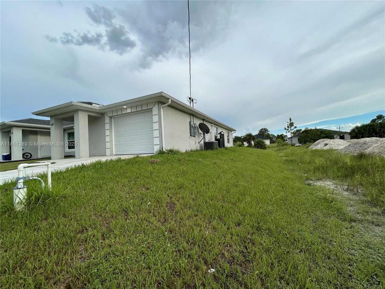 1110 Augusta St E, Unit 1110, Lehigh Acres, FL 33974 Photo