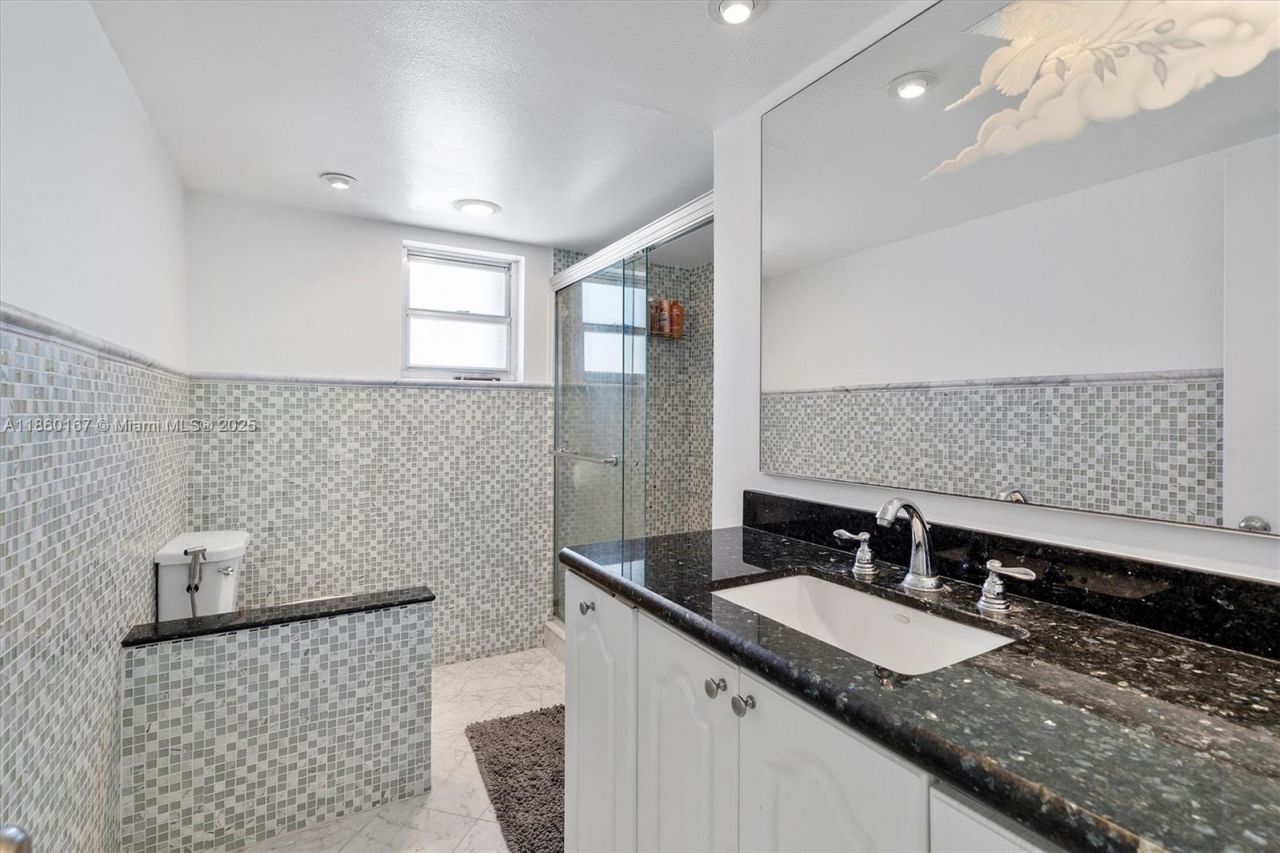 2201 S Ocean Dr, Unit 1705, Hollywood, FL 33019 Photo