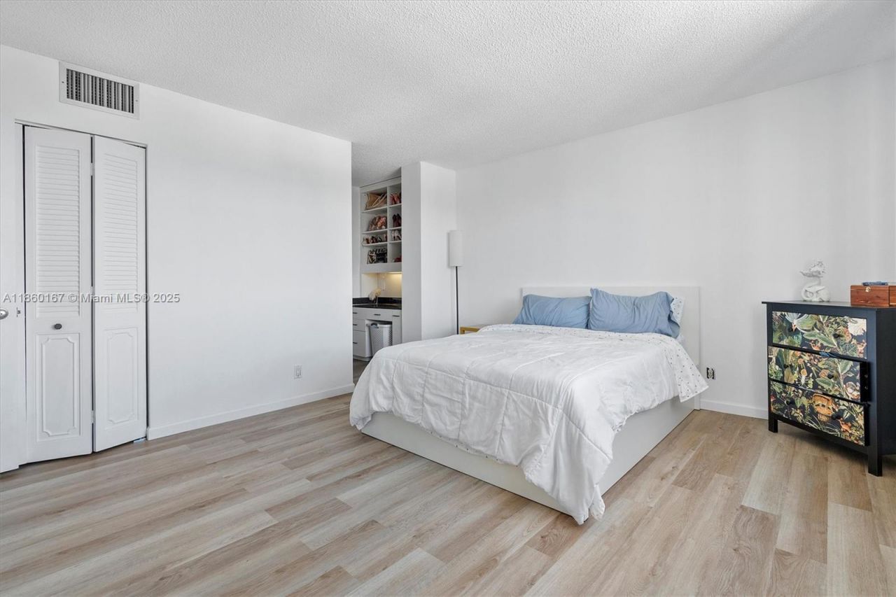 2201 S Ocean Dr, Unit 1705, Hollywood, FL 33019 Photo