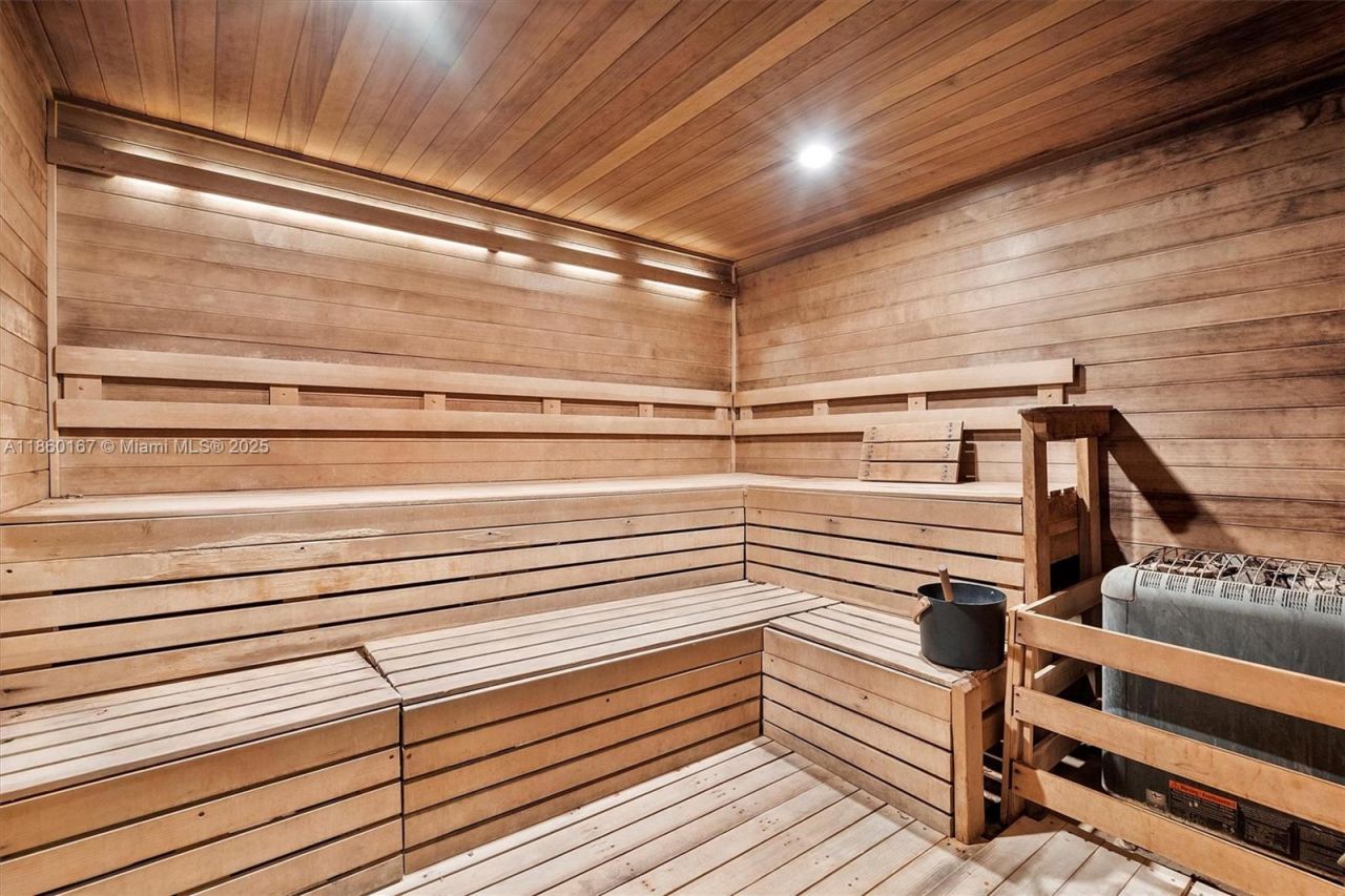 2201 S Ocean Dr, Unit 1705, Hollywood, FL 33019 Photo