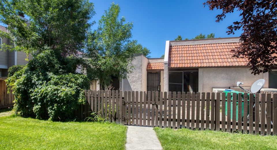 1029 Baywood Drive, Unit D, Sparks, NV 89434 Photo