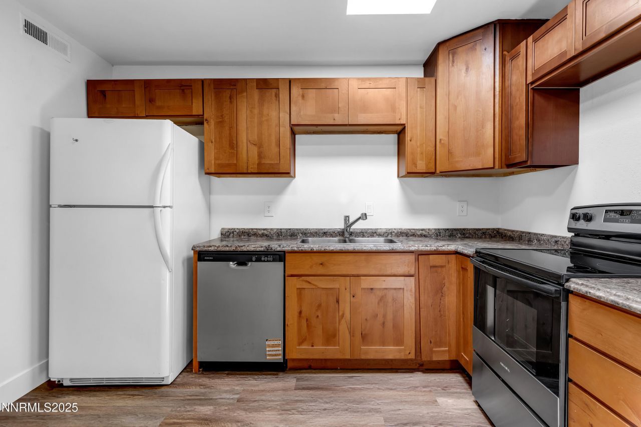 1029 Baywood Drive, Unit D, Sparks, NV 89434 Photo