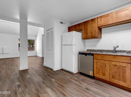 1029 Baywood Drive, Unit D, Sparks, NV 89434 Photo